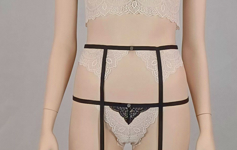 A2 - Accessoire: Strumpfhalter schmal von Orietta Orelli