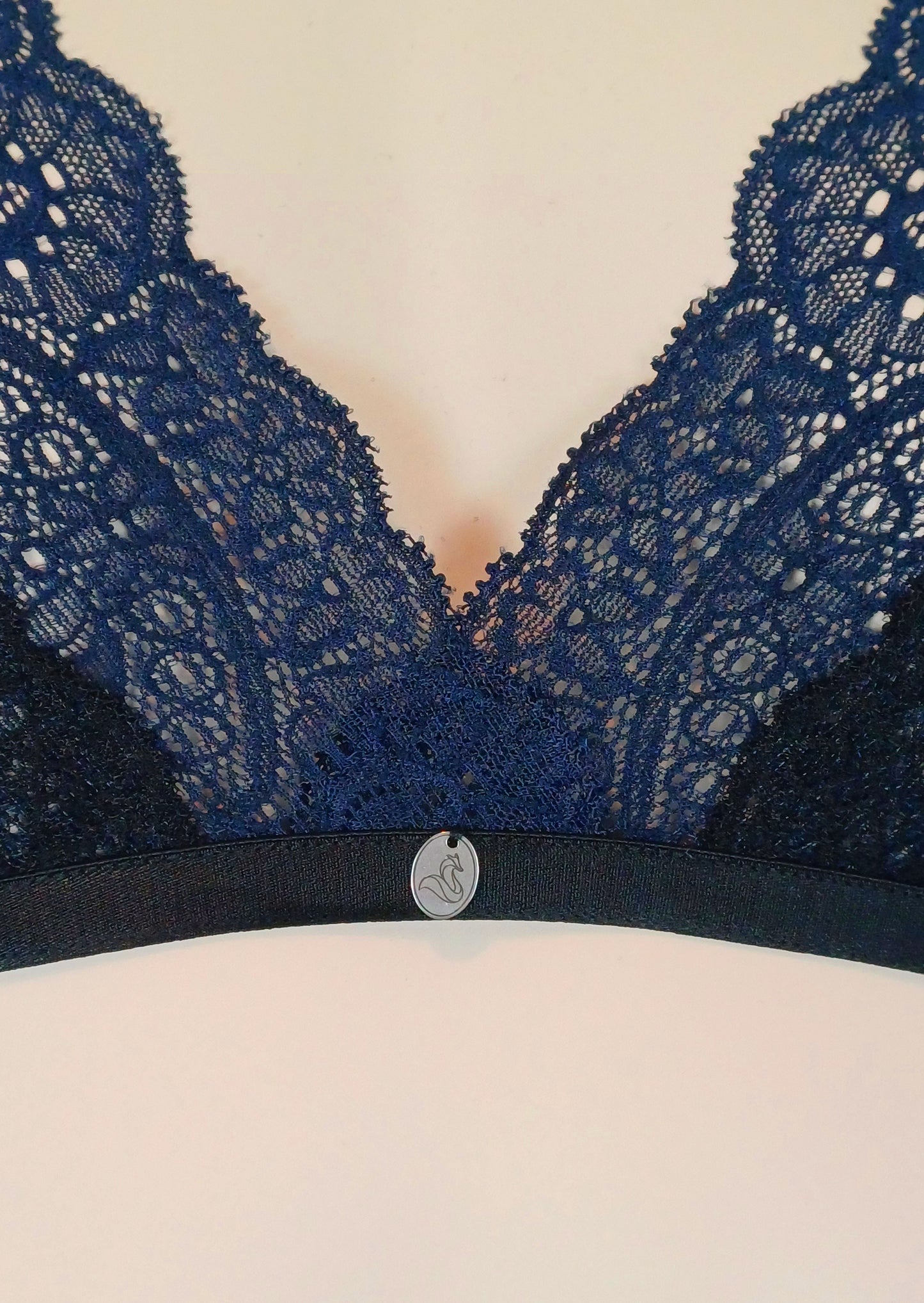 M3 - Model Set: String + Bralette von Orietta Orelli