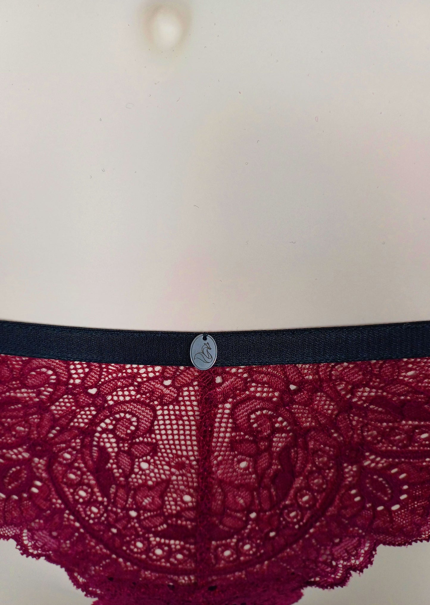M4 - Model Set: String-Tanga + Top von Orietta Orelli
