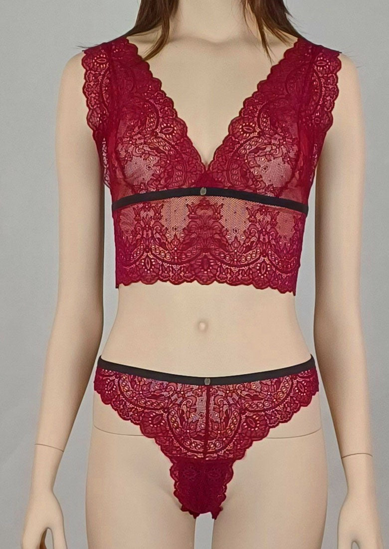 M4 - Model Set: String-Tanga + Top von Orietta Orelli