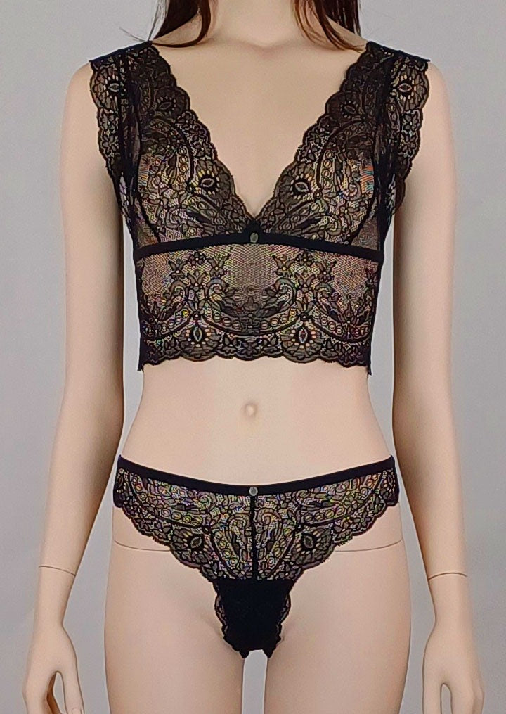 M4 - Model Set: String-Tanga + Top von Orietta Orelli