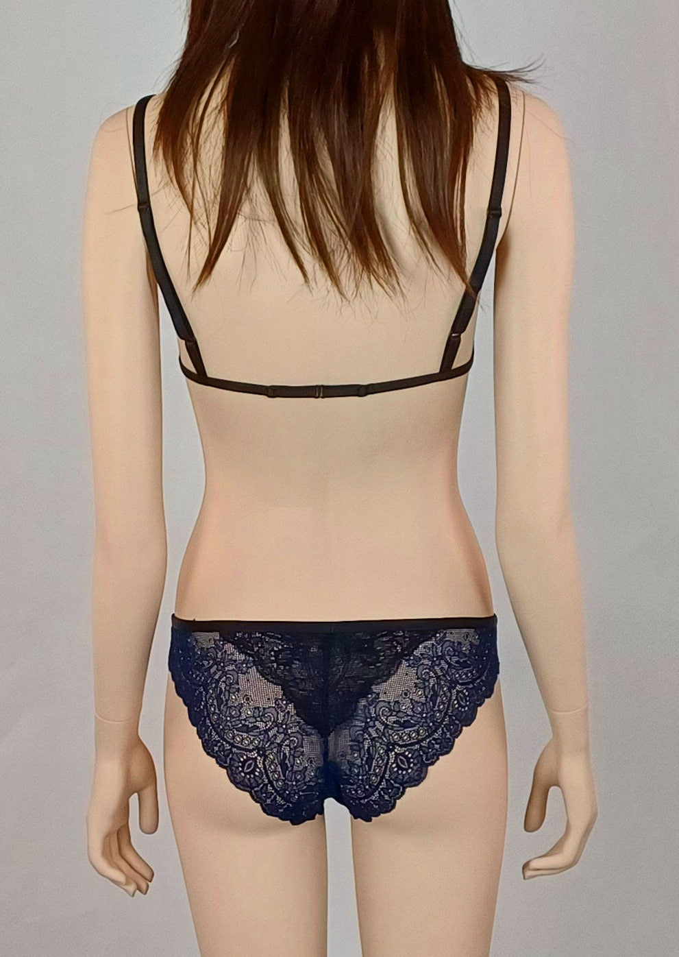 M1 - Dessous-Set: Bikini Slip + Bralette von Orietta Orelli
