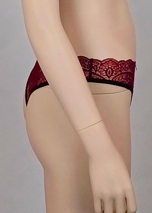 M5-U - Thong Slip von Orietta Orelli