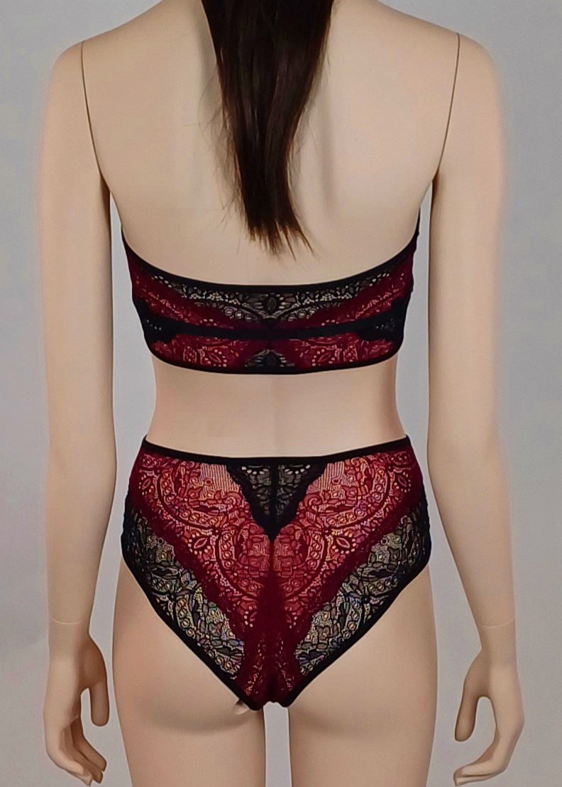 M7 - Model Set: Slip mit hoher Taille + Bustier-Top von Orietta Orelli